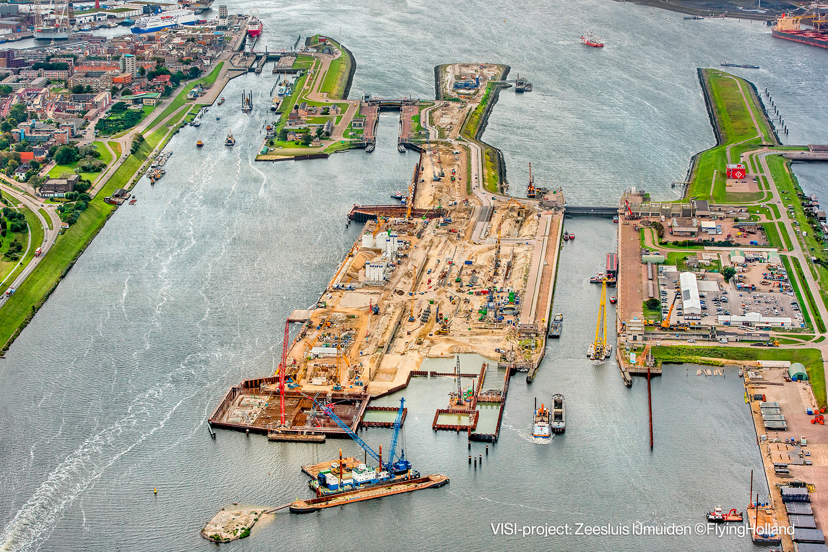 VISI-project Zeesluis IJmuiden ©FlyingHolland zeesluis IJmuiden, VISI-project Bakker&Spees